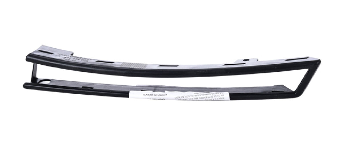 Moldura Para Defensa Delantera C/Hoyo P/Cuarto Lado Conductor