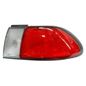tyc-calavera-con-arnes-blanca-roja-lado-pasajero-nissan-sentra-2000-sentra-0