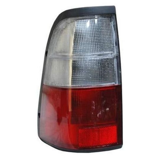 generica-calavera-con-arnes-blanca-roja-lado-conductor-chevrolet-luv-2002-2005-luv-0