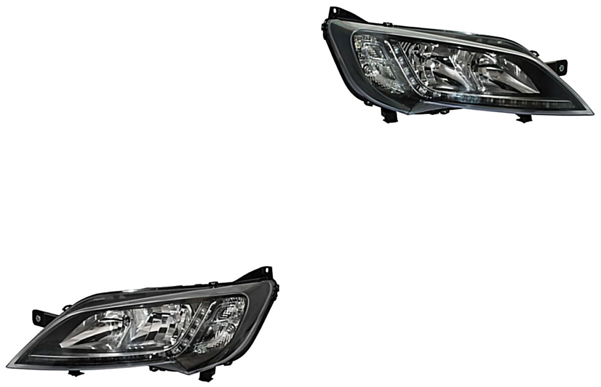 Par De Faros Fondo Negro Con Luz De Día Con Motor