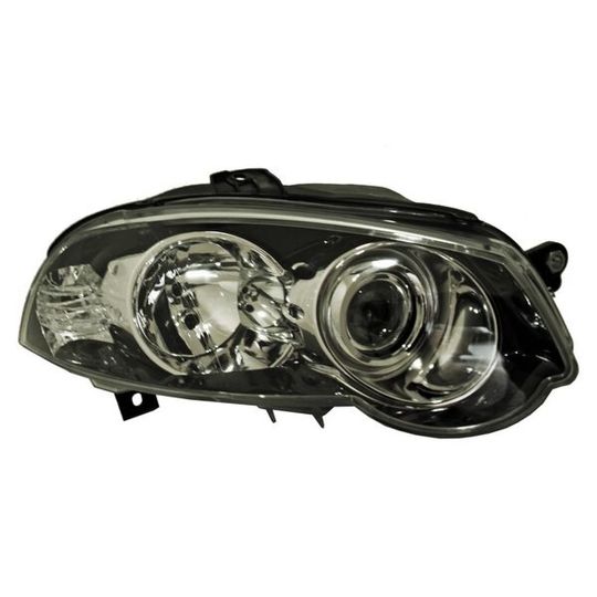 tyc-faro-fondo-negro-lado-pasajero-ram-700-2015-2017-700-0