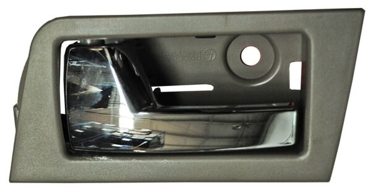 Manija Puerta Interior Trasera Gris/Cromo Lado Conductor