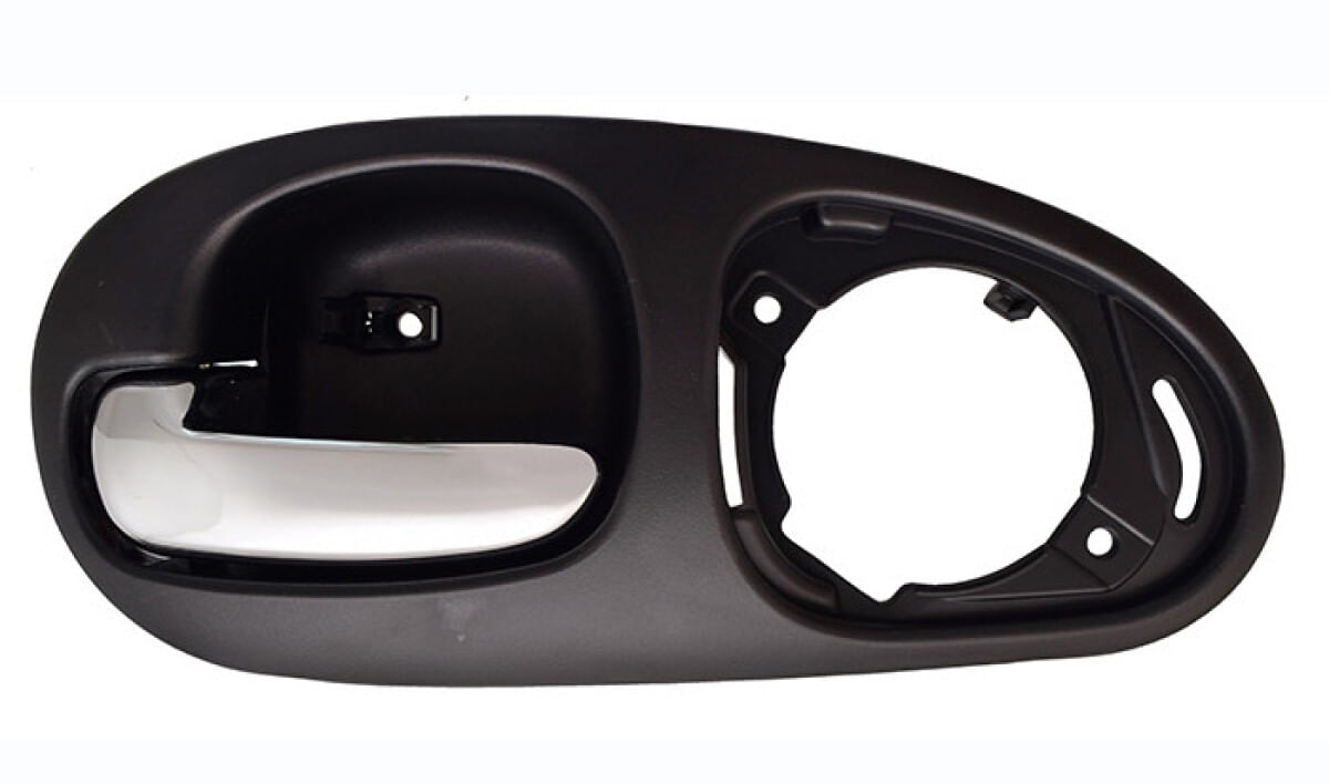 Manija Puerta Interior Trasera Negro/Cromado Con Hoyo Para Bocina Lado Conductor