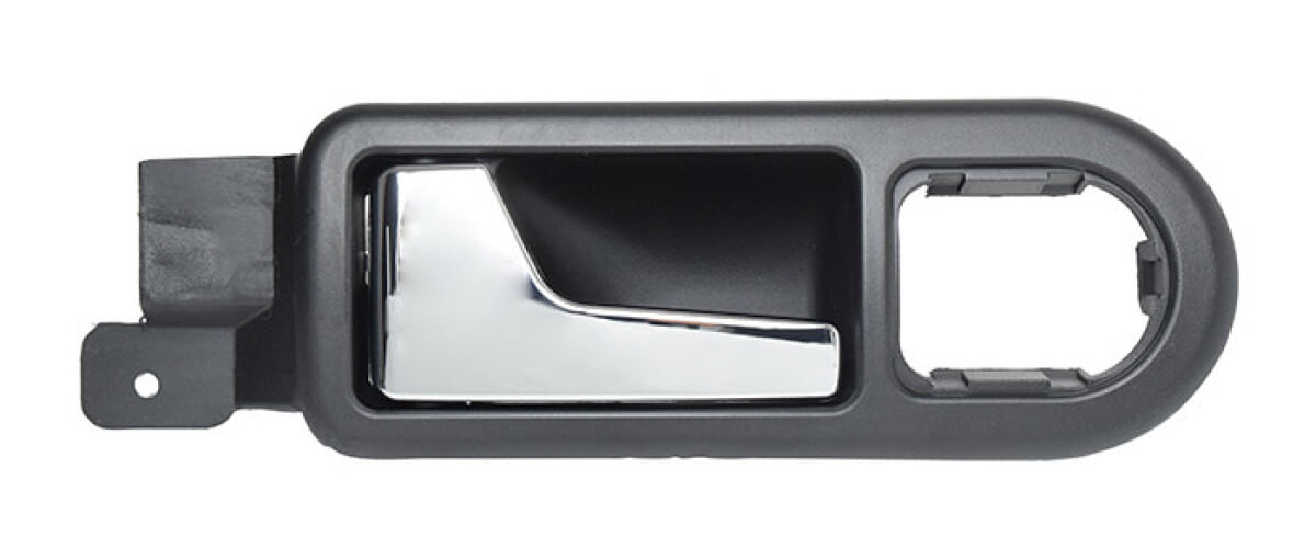Manija Puerta Interior Delantera Negro/Cromado Con Hoyo Para Control Espejo Lado Conductor