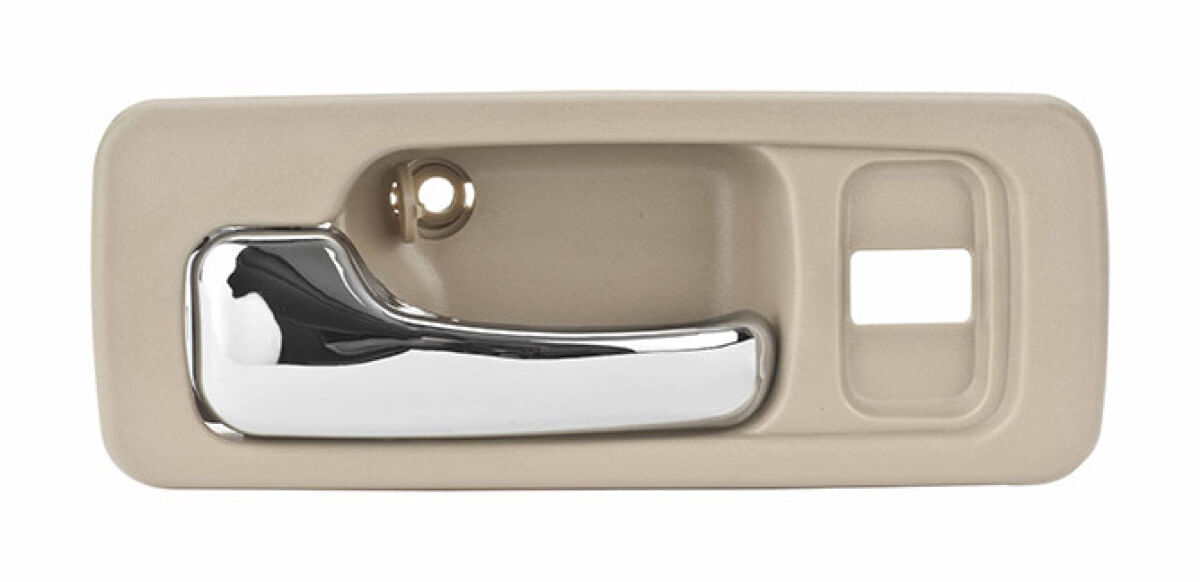 Manija Puerta Interior Delantera Beige/Cromado Con Hoyo Para Seguro Lado Conductor