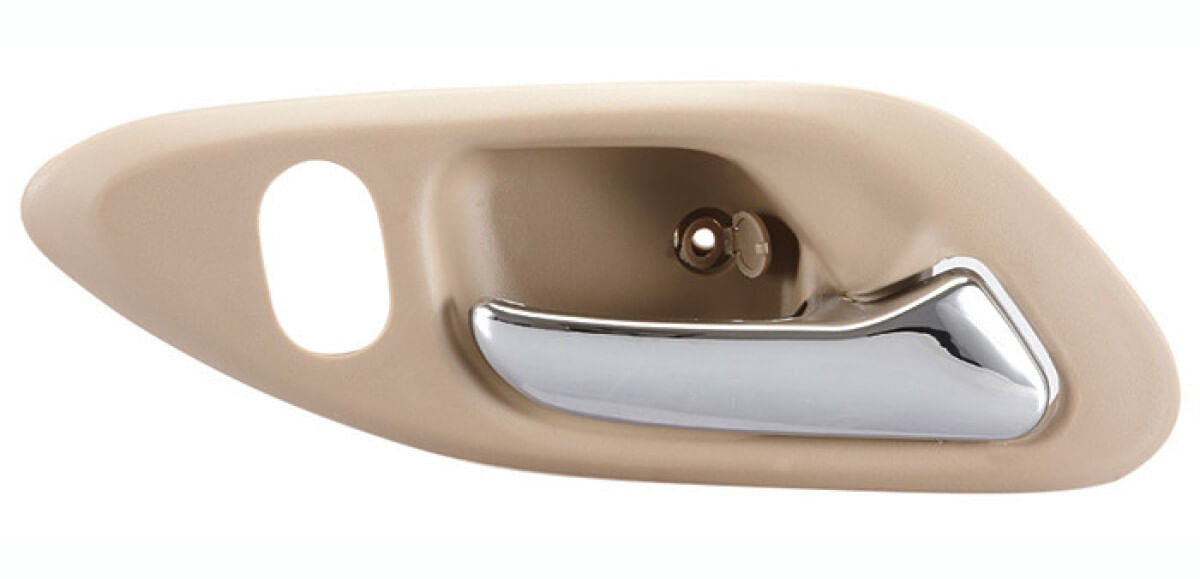 Manija Puerta Interior Delantera Beige/Cromado Con Hoyo Para Seguro Lado Pasajero
