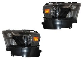 Par De Faros Fondo Negro