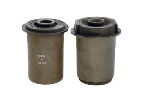 Juego De Bujes De Horquilla Delanteras Inferiores Lado Conductor O Pasajero