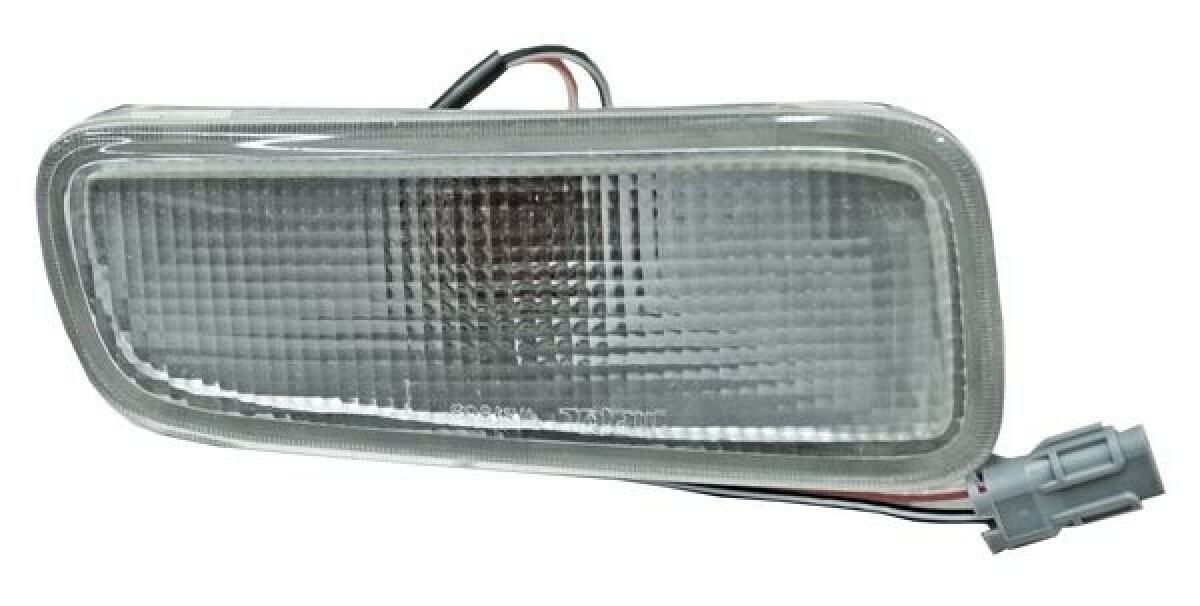 Cuarto Delantero Blanco Lado Conductor