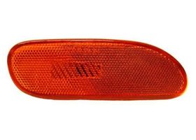 Cuarto Lateral Ámbar Lado Conductor