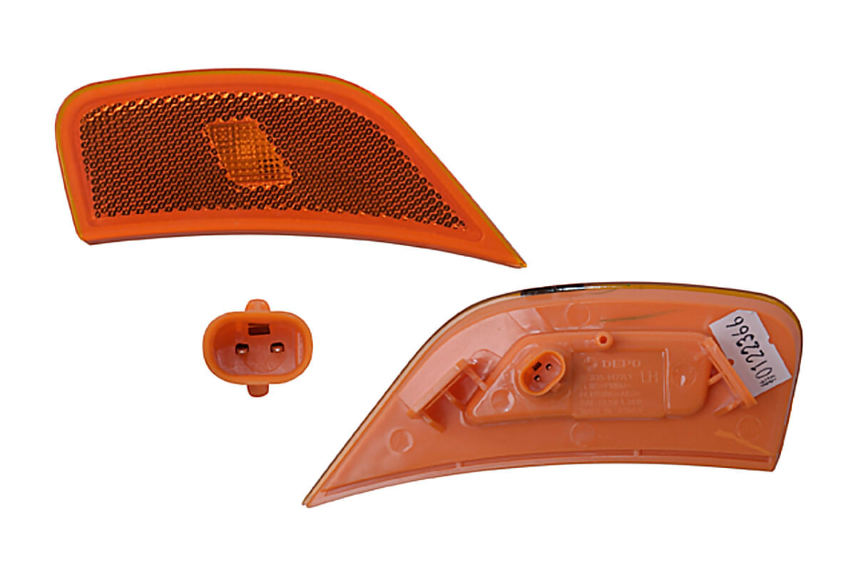 Cuarto Delantero Lateral Con Leds Lado Conductor