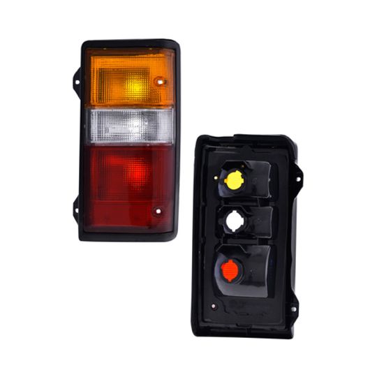 depo-calavera-sin-foco-lado-pasajero-nissan-urvan-2000-2001-urvan-0