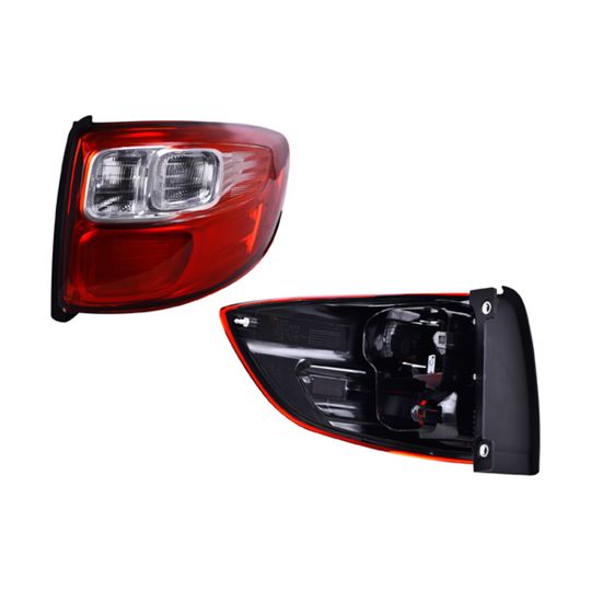 depo-calavera-sin-foco-lado-pasajero-ram-700-2015-2020-700-0