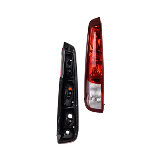 depo-calavera-roja-blanca-sin-foco-lado-conductor-nissan-x-trail-2002-2007-x-trail-0