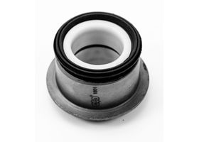 Buje Horquilla Delantera Superior Lado Conductor O Pasajero