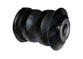 Buje Horquilla Delantera Inferior Lado Conductor O Pasajero