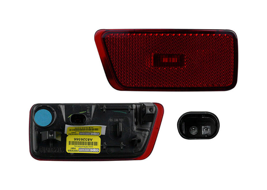 Cuarto Trasero Rojo Con Leds Lado Conductor
