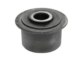 Buje Horquilla Delantera Inferior Lado Conductor O Pasajero