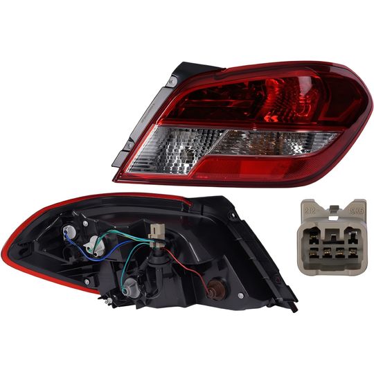 depo-calavera-lado-pasajero-mitsubishi-mirage-2021-2022-mirage-0