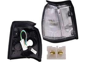 Cuarto Punta Delantero Claro Lado Conductor