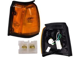 Cuarto Punta Delantero Ámbar Lado Pasajero