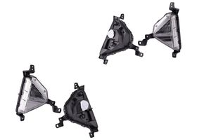 Par De Cuartos Delanteros Sin Foco