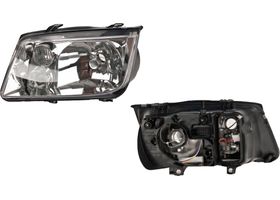 Faro Fondo Cromado Con Cuarto Blanco Con Faro Niebla Lado Conductor