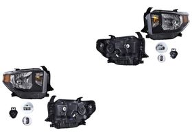 Par De Faros Fondo Negro Con Motor