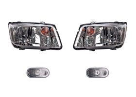 Kit De Faros Con Cuarto Ámbar Con Faro Niebla Fondo Cromado Y Cuartos Blanco (4 Piezas)