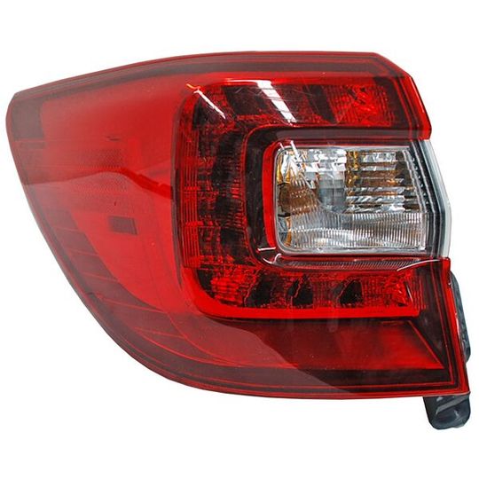 calavera-outback-15-ext-c-arnes-tyc-160401-izq-133280-1002934-calavera-exterior-para-subaru-outback-2015-tyc-derecho-pasajero88