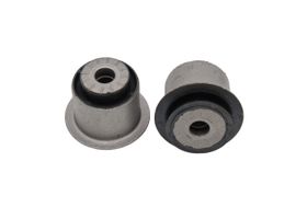 Buje Horquilla Delantera Superior Lado Conductor O Pasajero