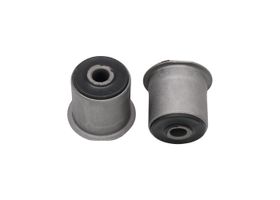 Buje Horquilla Delantera Inferior Lado Conductor O Pasajero