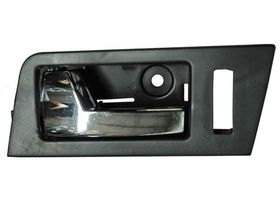 Manija Puerta Interior Delantera Negro/Cromo Para Seguro Eléctrico Lado Conductor