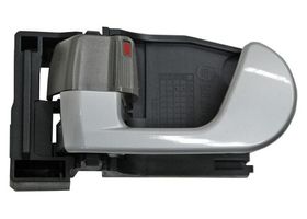 Manija Puerta Interior Delantera O Trasera Gris/Plata Lado Conductor