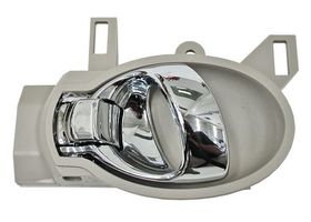 Manija Puerta Interior Delantera O Trasera Gris/Cromo Lado Conductor