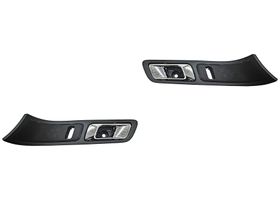 Par De Manijas Puerta Interior Delanteras Con Base Negro/Cromo
