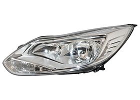 Faro Con Cuarto Blanco Fondo Cromado Con Motor Lado Conductor