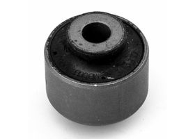 Buje Horquilla Delantera Inferior Lado Conductor O Pasajero