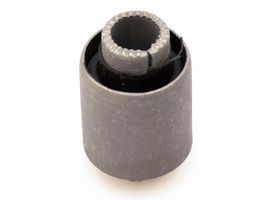 Buje Horquilla Delantera Inferior Interior Lado Conductor O Pasajero