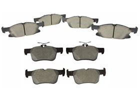 Kit De Balatas De Freno Delanteras Y Traseras - OEM