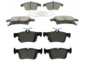 Kit De Balatas De Freno Delanteras Y Traseras - OEM