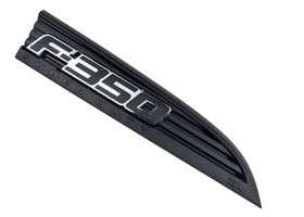 Emblema De Salpicadera Delantero Lado Pasajero - OEM