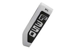 Emblema De Salpicadera Delantero Negro Carbón / Cromo Brillante Lado Conductor - OEM