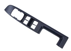 Bisel Para Control De Cristal Delantero Lado Conductor - OEM