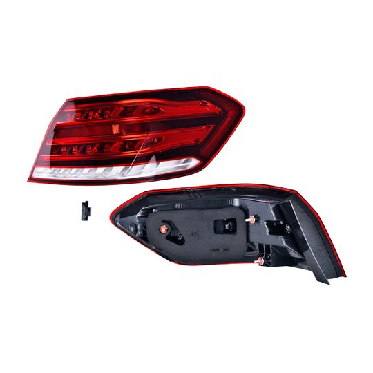 2372787-calavera-exterior-mc-clase-e-14-16-depo-der