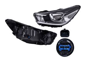 Faro Con Motor Sin Lupa Fondo Negro Lado Conductor